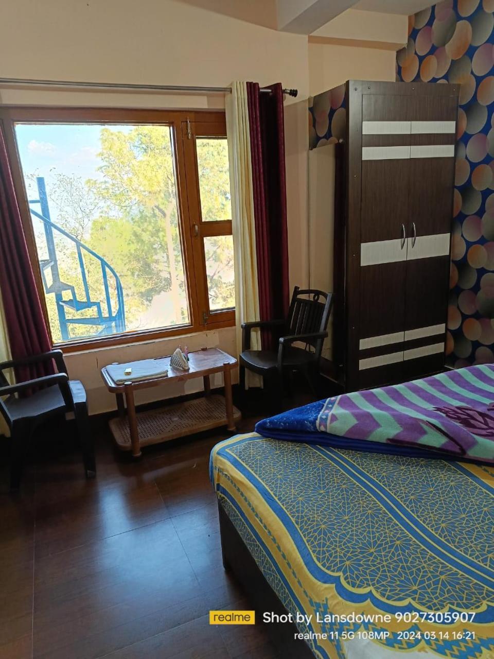 Joshi Holiday Home Stay 兰斯顿 外观 照片